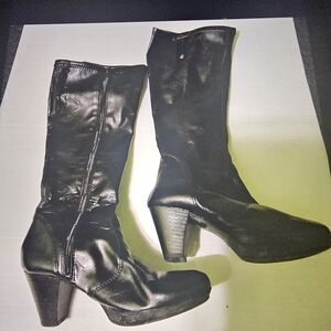 Elegant Black Heeled‎ Boots for Women